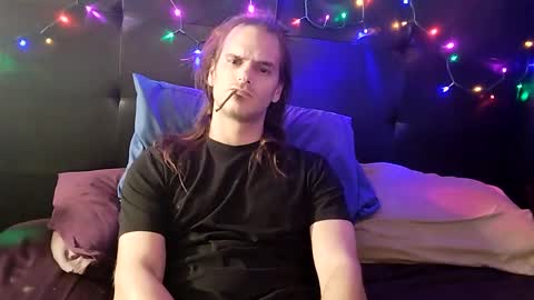 Snapshot of mrkinksized chatting on January 2, 4:20 am MrKinkSized online show from January 2, 4:20 am