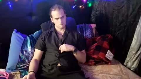 Snapshot of mrkinksized chatting on January 8, 3:29 am MrKinkSized online show from January 8, 3:29 am