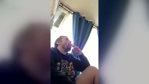 Snapshot of mrlilnice chatting on July 5, 5:42 pm mrlilnice online show from July 5, 5:42 pm