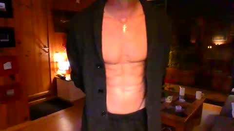 Snapshot of mrlong23cm chatting on December 21, 10:19 pm Mr Long online show from December 21, 10:19 pm