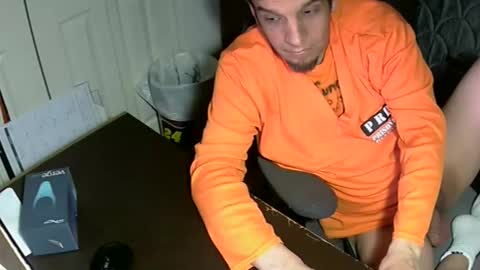 Snapshot of mrmarcxxcam chatting on February 1, 4:11 am MrMarc online show from February 1, 4:11 am
