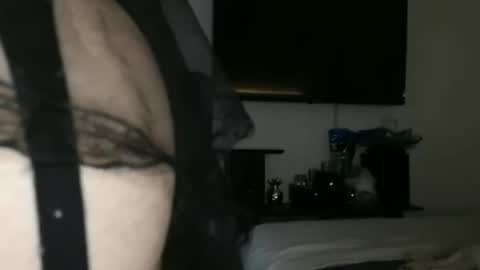 Snapshot of mrmiss_dannys chatting on February 26, 2:59 am mrmiss_dannys online show from February 26, 2:59 am