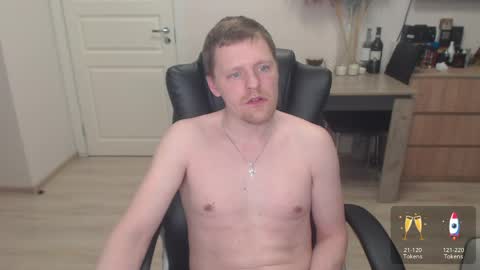 Snapshot of mrmjg chatting on May 29, 11:58 pm mrmjg online show from May 29, 11:58 pm