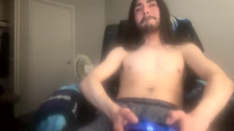 Snapshot of mrmoisty420 chatting on March 7, 6:32 am mrmoisty420 online show from March 7, 6:32 am