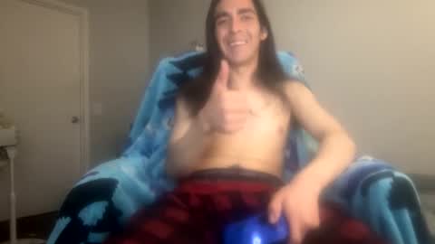 Snapshot of mrmoisty420 chatting on March 18, 9:23 am mrmoisty420 online show from March 18, 9:23 am