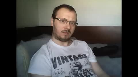 Snapshot of mronlymasturbate chatting on April 5, 7:05 am mronlymasturbate online show from April 5, 7:05 am