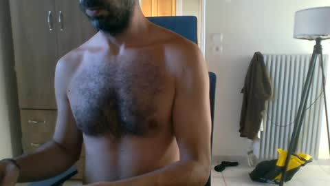 Snapshot of mrralph__90 chatting on July 14, 12:33 pm Mrralph online show from July 14, 12:33 pm