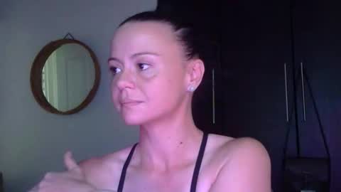 Snapshot of mrs_bunny_swing chatting on April 10, 7:57 am mrs_bunny_swing online show from April 10, 7:57 am