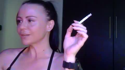 Snapshot of mrs_bunny_swing chatting on May 3, 2:56 pm mrs_bunny_swing online show from May 3, 2:56 pm