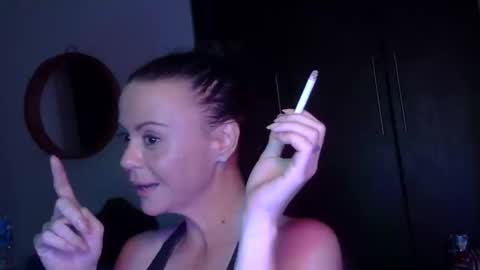 Snapshot of mrs_bunny_swing chatting on May 6, 7:19 pm mrs_bunny_swing online show from May 6, 7:19 pm