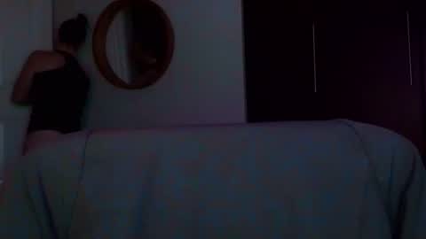 Snapshot of mrs_bunny_swing chatting on May 14, 4:25 pm mrs_bunny_swing online show from May 14, 4:25 pm