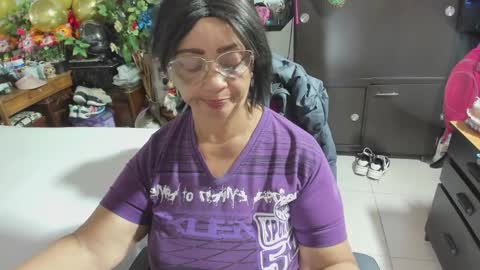 mrs_mommy online show from January 16, 6:45 pm