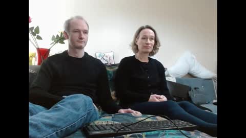 Snapshot of mrs_velvet_vixen_and_mr_stud chatting on January 3, 8:43 am Mrs Velvet Vixen online show from January 3, 8:43 am