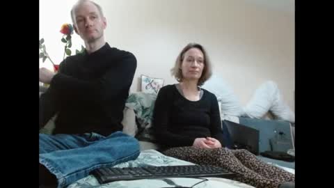 Snapshot of mrs_velvet_vixen_and_mr_stud chatting on February 11, 11:43 am Mrs Velvet Vixen online show from February 11, 11:43 am