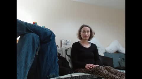 Snapshot of mrs_velvet_vixen_and_mr_stud chatting on February 21, 11:55 am Mrs Velvet Vixen online show from February 21, 11:55 am