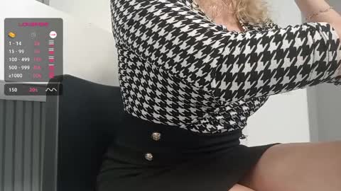 Snapshot of mrscummings chatting on March 31, 1:00 pm C online show from March 31, 1:00 pm