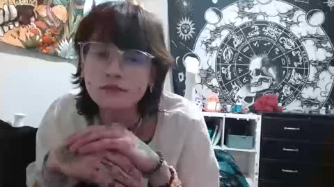 Snapshot of mrsemilyrose chatting on October 14, 12:00 am MrsEmilyRose online show from October 14, 12:00 am
