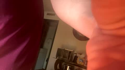 mrsissy812575 online show from October 3, 7:11 pm