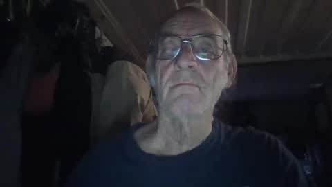 Chuck online show from April 8, 9:20 am