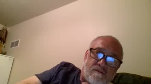 Snapshot of mrtease5 chatting on April 29, 4:38 am mrtease5 online show from April 29, 4:38 am