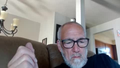 Snapshot of mrtease5 chatting on May 1, 6:01 pm mrtease5 online show from May 1, 6:01 pm