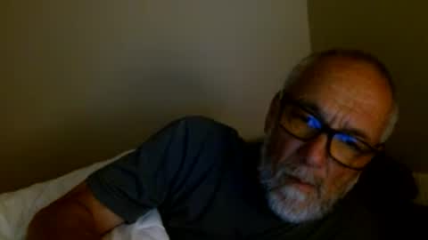 Snapshot of mrtease5 chatting on May 11, 3:34 am mrtease5 online show from May 11, 3:34 am