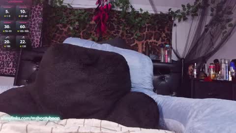 Snapshot of ms_booty_boop chatting on April 2, 5:27 am Ms Booty Boop online show from April 2, 5:27 am