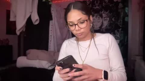 Snapshot of ms_brattybunny chatting on February 10, 5:03 am Bunniee online show from February 10, 5:03 am
