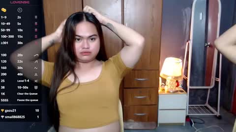 Snapshot of ms_cathx chatting on December 7, 6:32 am Cathy online show from December 7, 6:32 am