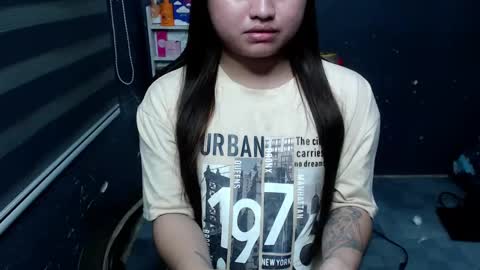 Snapshot of ms_cathx chatting on December 12, 3:05 pm Cathy online show from December 12, 3:05 pm