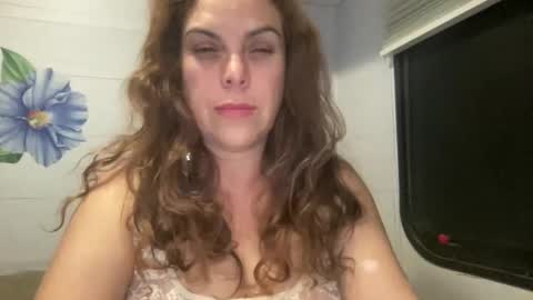 Snapshot of ms_cougarcrush chatting on December 1, 2:16 am ms_cougarcrush online show from December 1, 2:16 am