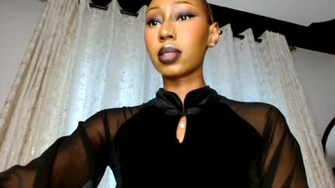 ms_crystal online show from July 26, 2:13 pm