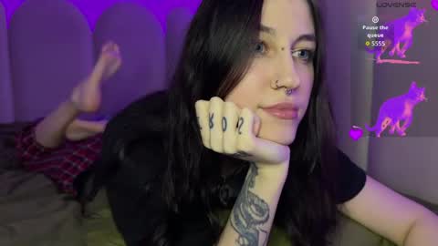 Dita online show from May 2, 6:07 am