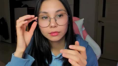 Snapshot of ms_emily_ chatting on September 18, 3:58 pm ms_emily_ online show from September 18, 3:58 pm