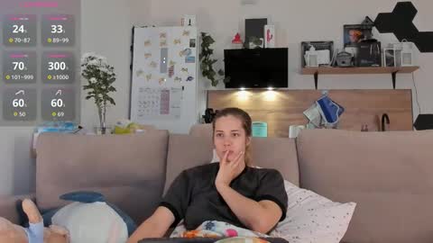 Snapshot of ms_foryou chatting on October 18, 4:26 am Ms ForYOU online show from October 18, 4:26 am