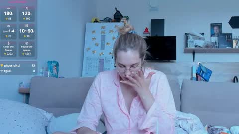 Ms ForYOU online show from May 10, 4:17 am