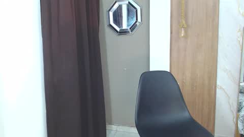 ms_leydi online show from February 6, 4:17 am