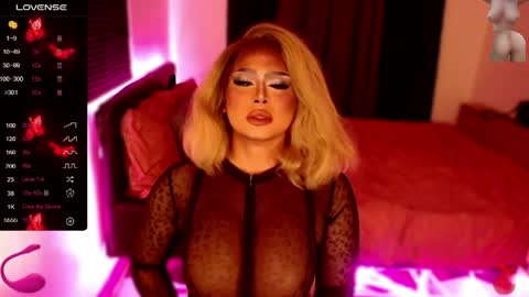 Snapshot of ms_lhadycummer chatting on March 31, 6:03 am Samantha online show from March 31, 6:03 am