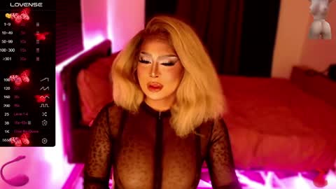 Snapshot of ms_lhadycummer chatting on April 3, 3:59 am Samantha online show from April 3, 3:59 am