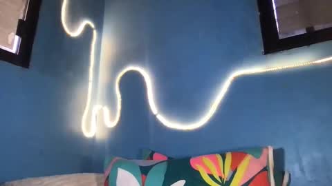 ms_maureenx69x online show from May 12, 7:38 am