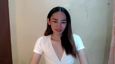 Snapshot of ms_randomxoxo chatting on February 6, 12:19 pm Ashley online show from February 6, 12:19 pm