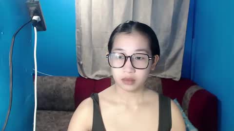 Snapshot of ms_skye chatting on November 14, 12:53 am ms_skye online show from November 14, 12:53 am