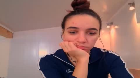 Snapshot of ms_sophiee chatting on December 14, 3:36 pm ms_sophiee online show from December 14, 3:36 pm