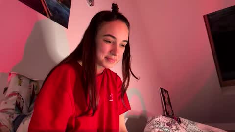ms_sophiee online show from February 24, 4:05 pm