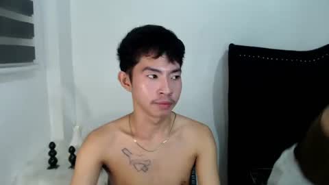 mscherry_ online show from December 1, 12:43 pm