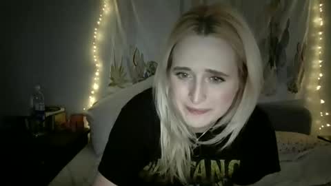 msclairewhatever online show from September 16, 4:24 am