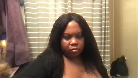 Snapshot of msjonemillion chatting on December 11, 6:58 am Chocolate  Candy   Stick online show from December 11, 6:58 am