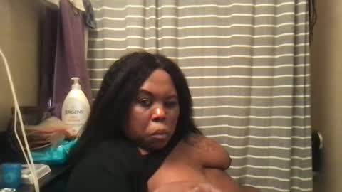 Snapshot of msjonemillion chatting on January 20, 7:36 am Chocolate  Candy   Stick online show from January 20, 7:36 am