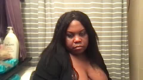 Snapshot of msjonemillion chatting on January 25, 2:15 am Chocolate  Candy   Stick online show from January 25, 2:15 am