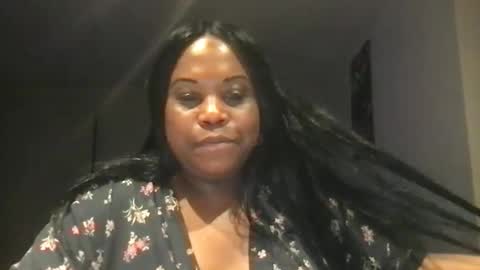 Snapshot of msjonemillion chatting on April 21, 4:08 am Chocolate Candy Stick online show from April 21, 4:08 am